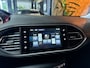 Peugeot 308 SW 1.2 e-THP Première Garantie Nap Trekhaak Pano Camera PDC Led Cruise Navi Clima Blindspot Parkeerhulp Rijklaar