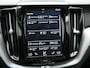 Volvo XC60 T6 R-Design AWD | Panodak | Trekhaak af Fabriek | Adaptive Cruise |Sportstoelen Memory | L.M. 19" | Harman/Kardon | 360 Camera | Carplay | DAB | Stoel & Stuurverwarming |