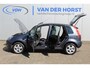 Ford Fiesta 1.4-16V-80pk Futura XL. Goed onderhouden en nette wagen ! Airco, metallic lak, LM wielen, 5-drs., trekhaak, parkeersensoren achter, r/cd etc