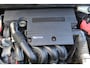 Ford Fiesta 1.4-16V-80pk Futura XL. Goed onderhouden en nette wagen ! Airco, metallic lak, LM wielen, 5-drs., trekhaak, parkeersensoren achter, r/cd etc