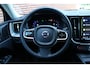 Volvo XC60 B4 Plus Dark Diesel | Platinum Grey Metallic | Intellisafe Line | Climate Line | Zwart Lederen Bekleding | Trekhaak semi Electrisch |