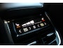 Volvo XC60 B4 Plus Dark Diesel | Platinum Grey Metallic | Intellisafe Line | Climate Line | Zwart Lederen Bekleding | Trekhaak semi Electrisch |