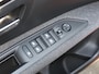 Peugeot 3008 1.2 130PK Active | Navigatie | Trekhaak | Apple en Android | Dakrails