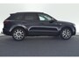 Volkswagen Touareg R 3.0 TSI 462pk 4MOTION R-Line Trekhaak Camera Keyless Luchtvering Virtual Cockpit Navigatie Panoramadak