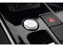 Volkswagen Touareg R 3.0 TSI 462pk 4MOTION R-Line Trekhaak Camera Keyless Luchtvering Virtual Cockpit Navigatie Panoramadak