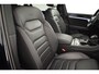 Volkswagen Touareg R 3.0 TSI 462pk 4MOTION R-Line Trekhaak Camera Keyless Luchtvering Virtual Cockpit Navigatie Panoramadak