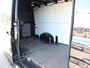Volkswagen Crafter 2.0 TDI 140 PK Automaat L3H2 Exclusive | LED | Navi | ACC | 17" Lichtmetalen Velgen | Sidebars | Trekhaak | Airco |