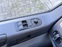 Volkswagen Transporter 2.0 TDI L2H1 DC Trendline | Ex BTW | Dealeronderhouden | Parkeersensoren | Cruise Control | Bluetooth | Airconditioning | Centrale Deurvergrendeling |