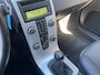 Volvo V50 2.0 Limited Edition / NL-Auto / Dealer-Onderhouden / 145 PK / Cruise-Control / Climate-Control / Vol-Leder / Stoelverwarming / Radio-Bluetooth / Navi / Elektr.-Pakket / PDC-Achter / 16'' LMV / All-Season / ENZ.