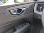 Volvo XC60 2.0 T8 Plug-in hybrid AWD Ultimate Dark | Luchtvering, E-Trekhaak, 360°, PANO, 21 inch velgen, Lift modus, zeer luxe!
