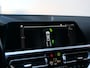 BMW 3-Serie 330i High Executive M-Pakket / Carplay / Head-Up