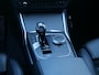 BMW 3-Serie 330i High Executive M-Pakket / Carplay / Head-Up