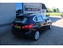 BMW 2-Serie Active Tourer 218i Corporate Lease High Executive Luxury Leder Panoramadak Trekhaak 17" velgen