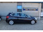 BMW 2-Serie Active Tourer 218i Corporate Lease High Executive Luxury Leder Panoramadak Trekhaak 17" velgen