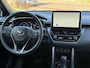 Toyota Corolla Cross 2.0 High Power Hybrid Style | Eerste eigenaar, Dodehoekherkenning, Parkeersensoren, Stoel + Stuurverwarming, Parelmoer wit