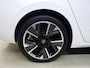 Opel Astra Electric Ultimate156pk 3 Fase | Schuif-/Kanteldak | Alcantara | 360 Camera | Adaptive Cruise | Stuur/Stoelverwarming | LED-Matrix | Elektr. Stoelen | Warmtepomp | Full Options | !!