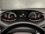 Peugeot 308 SW 1.2 PureTech Sport (APPLE CARPLAY, GROOT NAVI, CRUISE, SPORTSTOELEN, BLUETOOTH, ARMSTEUN, NIEUWE APK, NIEUWSTAAT)