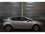 Opel Astra 1.4 Turbo Cosmo + Navigatie|Blueooth|Parkeersensoren|Trekhaak|