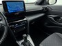 Toyota Yaris Cross 1.5 Hybrid Dynamic Limited | Apple Carplay | 17 inch LM velgen | Getinte ramen | Achteruitrijcamera |