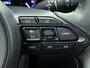 Toyota Yaris Cross 1.5 Hybrid Dynamic Limited | Apple Carplay | 17 inch LM velgen | Getinte ramen | Achteruitrijcamera |