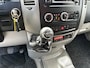 Volkswagen Crafter 32 2.0 TDI L2H2 3500 KG trekgewicht, achteruitrijcamera, airco, cruise control, navi, parkeersensoren