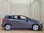 BMW 2-Serie Active Tourer 225i xDrive *Eerste Eigenaar* Dealer Onderhouden / Camera / Cruise / Stoelverwarming / Xenon / Navigatie / ECC /17'' LMV