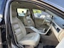 Volvo XC70 2.4 D5 AWD Momentum