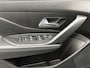 Peugeot 408 Allure 130 pk Automaat | Navigatie | Achteruitrijcamera | Parkeersensoren Achter | Sportstoelen | LED Koplampen | Keyless Entry/Start | Head-up Display | Adaptieve Cruise Control | 17" Lichtmetalen Velgen | Apple Carplay/Android Auto |