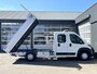 Peugeot Boxer 435 2.0 BlueHDI L3 DC Kipper Open laadbak Airco Cruise controle Trekhaak 3000kg trekgewicht 7-persoons Gereedschapskist Euro 6 P-up Kieper Pritshe