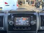 Peugeot Boxer 435 2.0 BlueHDI L3 DC Kipper Open laadbak Airco Cruise controle Trekhaak 3000kg trekgewicht 7-persoons Gereedschapskist Euro 6 P-up Kieper Pritshe