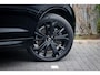 Volvo XC60 T6 Plug-in hybrid AWD Ultimate Black Edition | Schuif-/kanteldak | Adaptieve LED koplampen | Harman Kardon audio | Adaptieve Cruise Control | 21 Inch lichtmetalen velgen