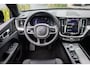 Volvo XC60 T6 Plug-in hybrid AWD Ultimate Black Edition | Schuif-/kanteldak | Adaptieve LED koplampen | Harman Kardon audio | Adaptieve Cruise Control | 21 Inch lichtmetalen velgen