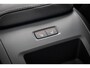 Volvo XC60 T6 Plug-in hybrid AWD Ultimate Black Edition | Schuif-/kanteldak | Adaptieve LED koplampen | Harman Kardon audio | Adaptieve Cruise Control | 21 Inch lichtmetalen velgen