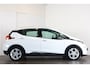 Opel Ampera-e Business executive 60 kWh 204 | Camera | Voorstoelen verwarmd | Stuur verw. | Xenon | Parkeersenoren V+A | LMV 17''| Apple Carplay | Warmte werende voorruit |