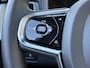 Volvo XC60 2.0 T6 Plug-in hybrid AWD Ultimate Dark | Long Range | 360 Camera | Alarm | Donker getint glas achter | Verw. voorstoelen, achterbank en stuurwiel | Trekhaak