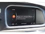 Volvo V40 T3 152PK Automaat Dynamic Edition Dealer onderhouden / Zwarte hemel / Standkachel / Navigatie / 17" lichtmetalen velgen / Cruise Control /