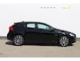 Volvo V40 T3 152PK Automaat Dynamic Edition Dealer onderhouden / Zwarte hemel / Standkachel / Navigatie / 17" lichtmetalen velgen / Cruise Control /