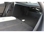 Volvo V40 T3 152PK Automaat Dynamic Edition Dealer onderhouden / Zwarte hemel / Standkachel / Navigatie / 17" lichtmetalen velgen / Cruise Control /