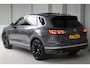Volkswagen Touareg 3.0 TSi eHybrid 4MOTION Elegance Luchtvering | Trekhaak | Nachtzichtassistent | 21" Suzuka velgen | Matrix Led koplampen