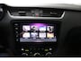 Skoda Octavia Combi 1.0 TSI DSG Style Business Navigatie | 18" Velgen Pictoris | Led verlichting | Parkeersensoren