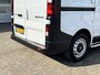 Renault Trafic 1.6 dCi L1H1 2x Schuifdeur Kastinrichting Airco Cruise controle Kastinrichting 3-Persoons Telefoonverbinding Parkeersensoren achter Sitebars 1e eigenaar Euro 6 Dealer onderhouden