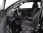 Toyota Yaris Cross 1.5 Hybrid 115 First Edition | Apple CarPlay / Android Auto (Navigatie) | Parkeersensoren | Stuur en Stoelverwarming | MvO Rotterdam N