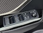 Toyota C-HR 2.0 Hybrid Executive | LM velgen | Navigatie | Stoelverwarming |
