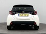 Toyota Yaris 1.5 Hybrid 115 Dynamic | Comfort Pack | Dodehoek sensoren | Stuur- en stoelverwarming | Binnen 14-5