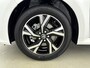 Toyota Yaris 1.5 Hybrid 115 Dynamic | Comfort Pack | Dodehoek sensoren | Stuur- en stoelverwarming | Binnen 14-5