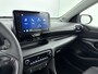 Toyota Yaris 1.5 Hybrid 115 Dynamic | Comfort Pack | Dodehoek sensoren | Stuur- en stoelverwarming | Binnen 14-5