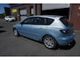Mazda 3 1.6 S-VT TOURING 5 DEURS ORIGINEEL NEDERLANDS AUT.AIRCO LMV AFN.TREKHAAK CENTRALE DEURVERGRENDLING OP AB 4X ELECTR.RAMEN/SPIEGELS