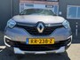 Renault Captur 0.9 TCe Intens met parkeersensoren en trekhaak en navigatie en bluetooth telefoon en airco en cruise controle