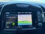Renault Captur 0.9 TCe Intens met parkeersensoren en trekhaak en navigatie en bluetooth telefoon en airco en cruise controle