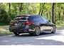 BMW 5-Serie Touring 530i High Executive M-sportpakket, Stoelverwarming, DAB Driving Assistent Plus, Parkeerhulpsysteem, hoogglans, DAB, Uitgebreid spiegelpakket, Sportstoelen, BMW Live Cockpit, etc.